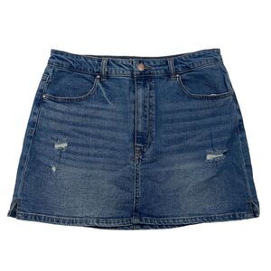 Tgla Francesca’s Denim Blue Jean Mini Skirt Distressed Medium Wash Stretch Sz M